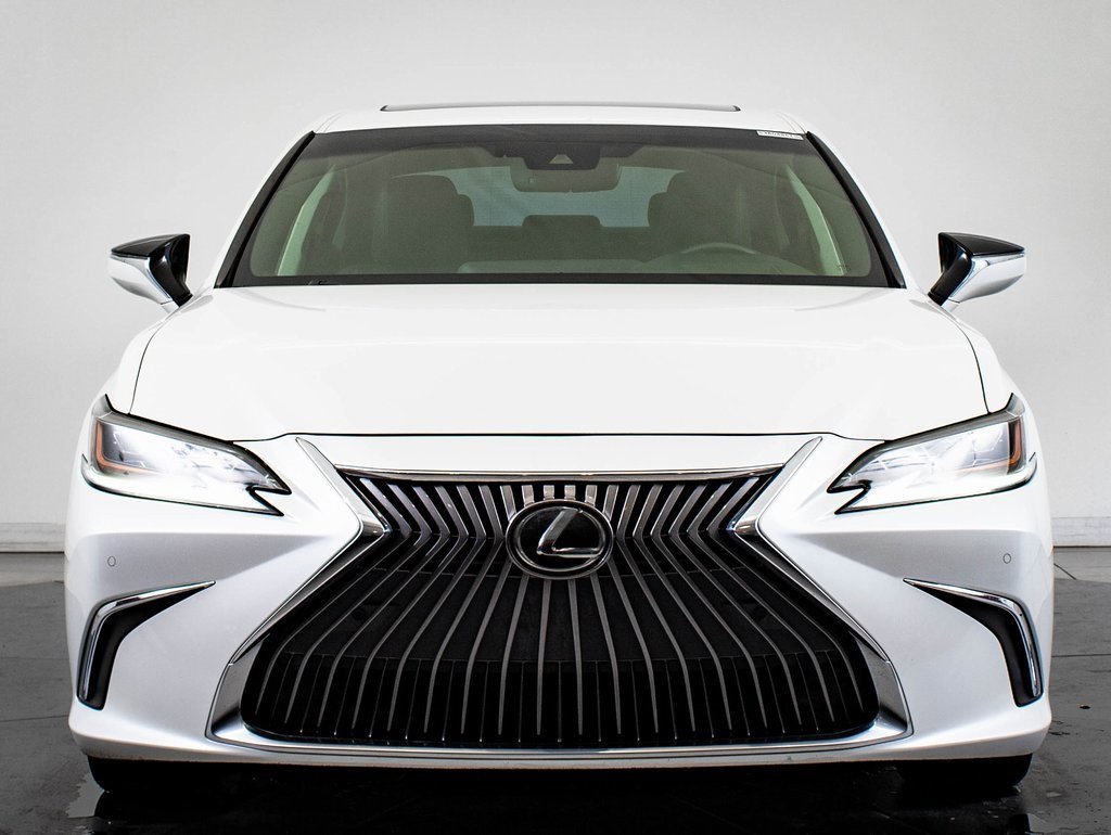 2019 Lexus ES 350 photo 2