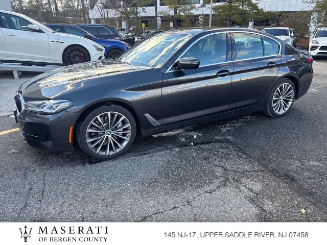 2022 BMW 5 Series 530i's photo