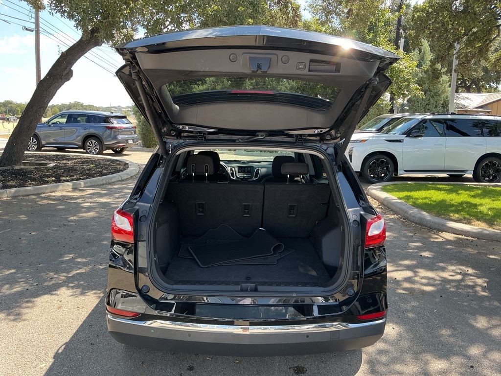 2020 Chevrolet Equinox LT photo 26