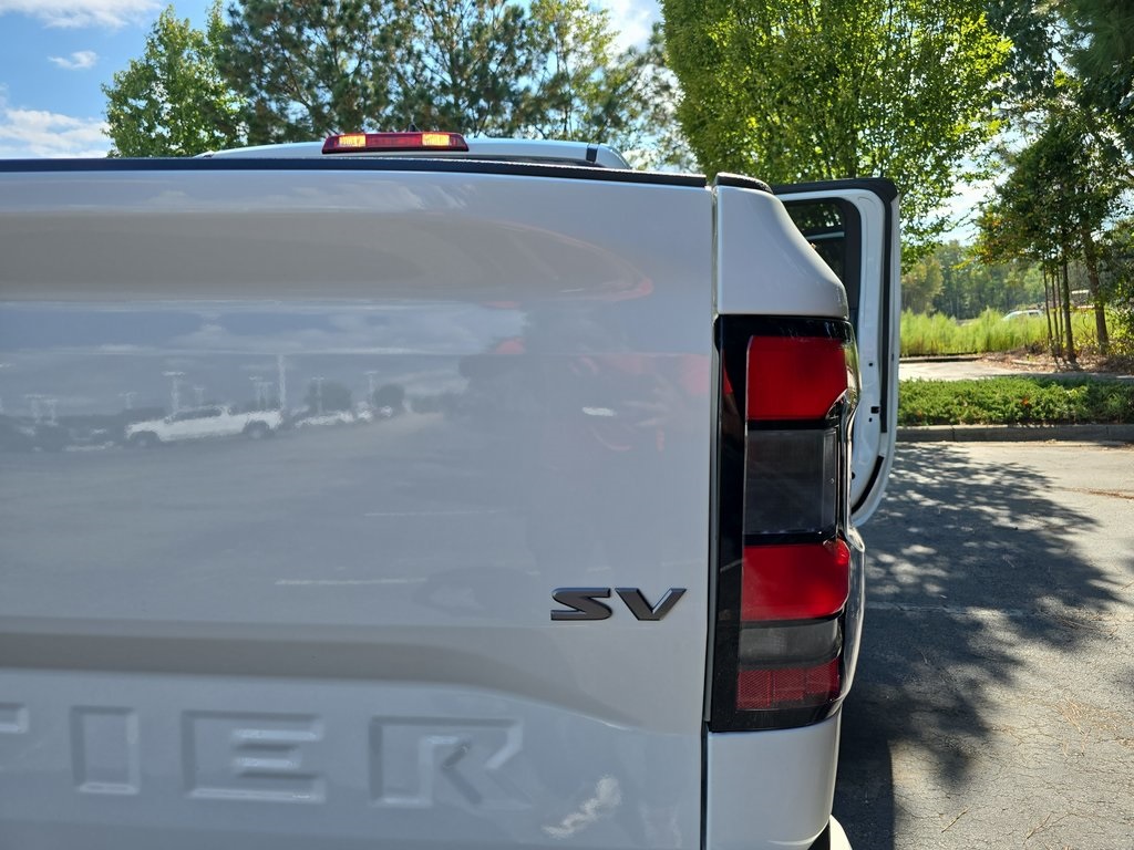 2024 Nissan Frontier SV photo 32