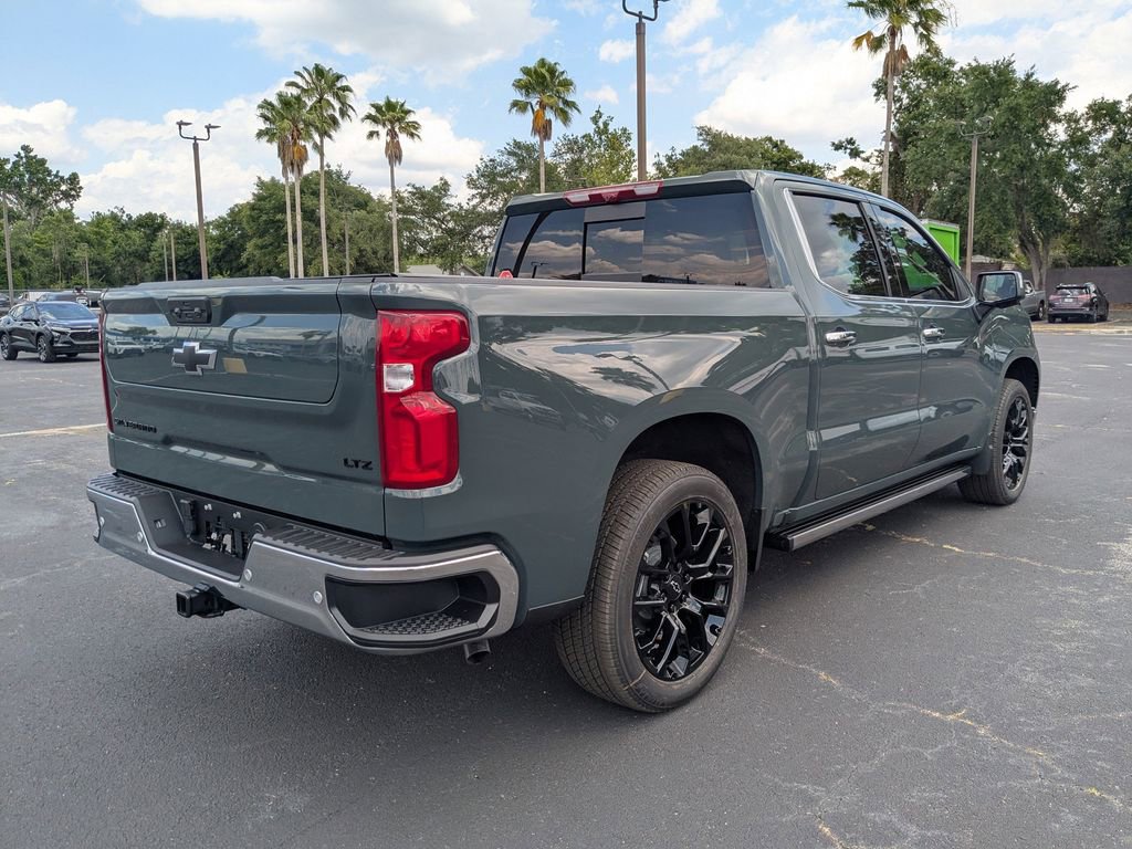 2025 Chevrolet Silverado 1500 LTZ photo 2