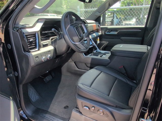 2025 Gmc Sierra 2500 HD Denali photo 6