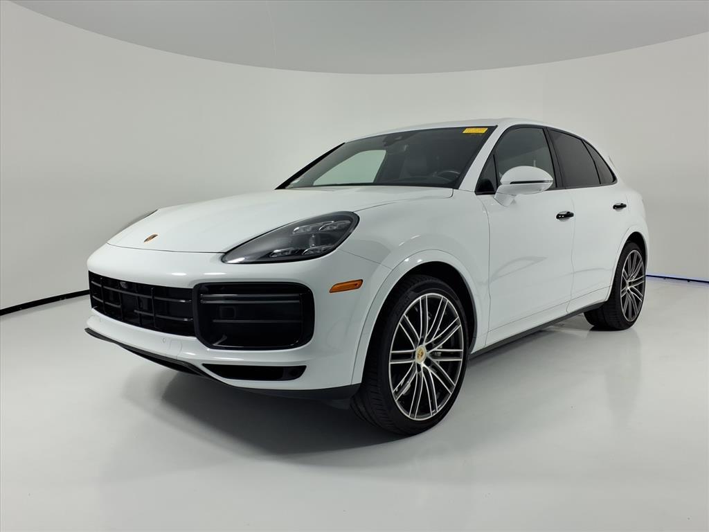 2022 Porsche Cayenne Turbo's photo