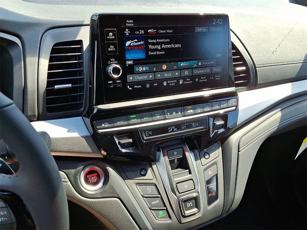 2026 Honda Odyssey photo 7