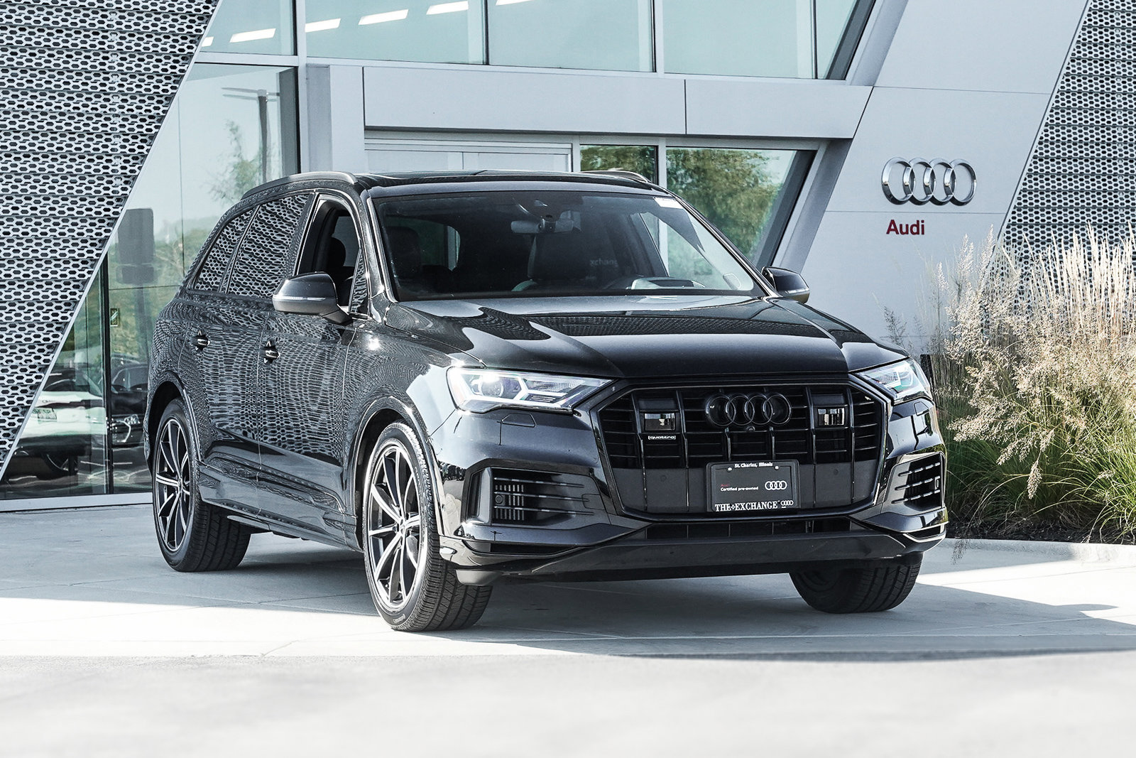 2022 Audi Q7 Prestige photo 2