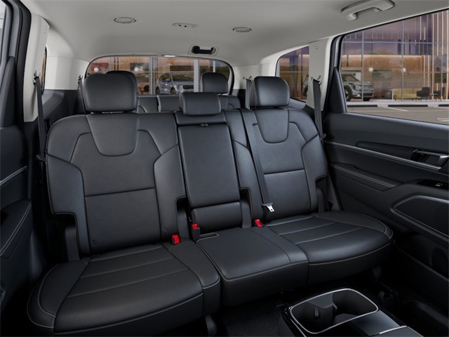 2025 Kia Telluride LX photo 14