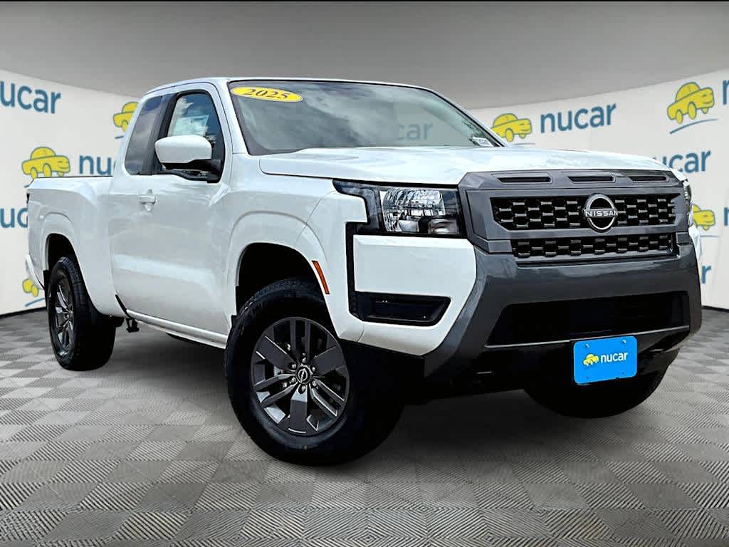 2025 Nissan Frontier SV's photo