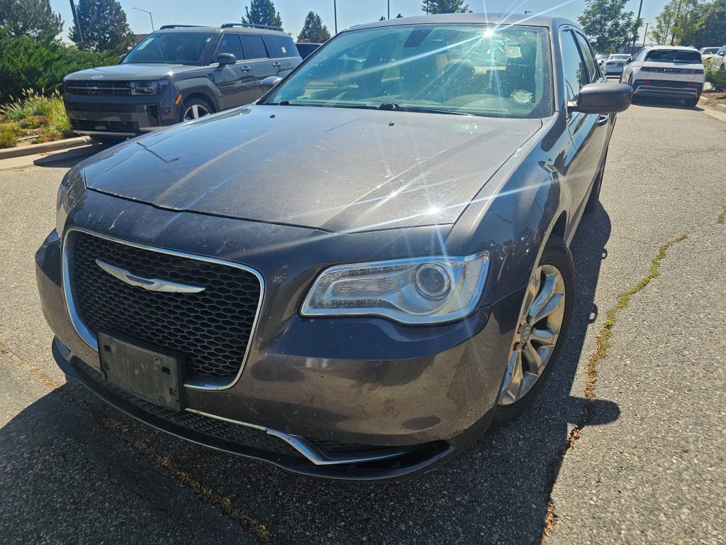 2016 Chrysler 300 Limited photo 5