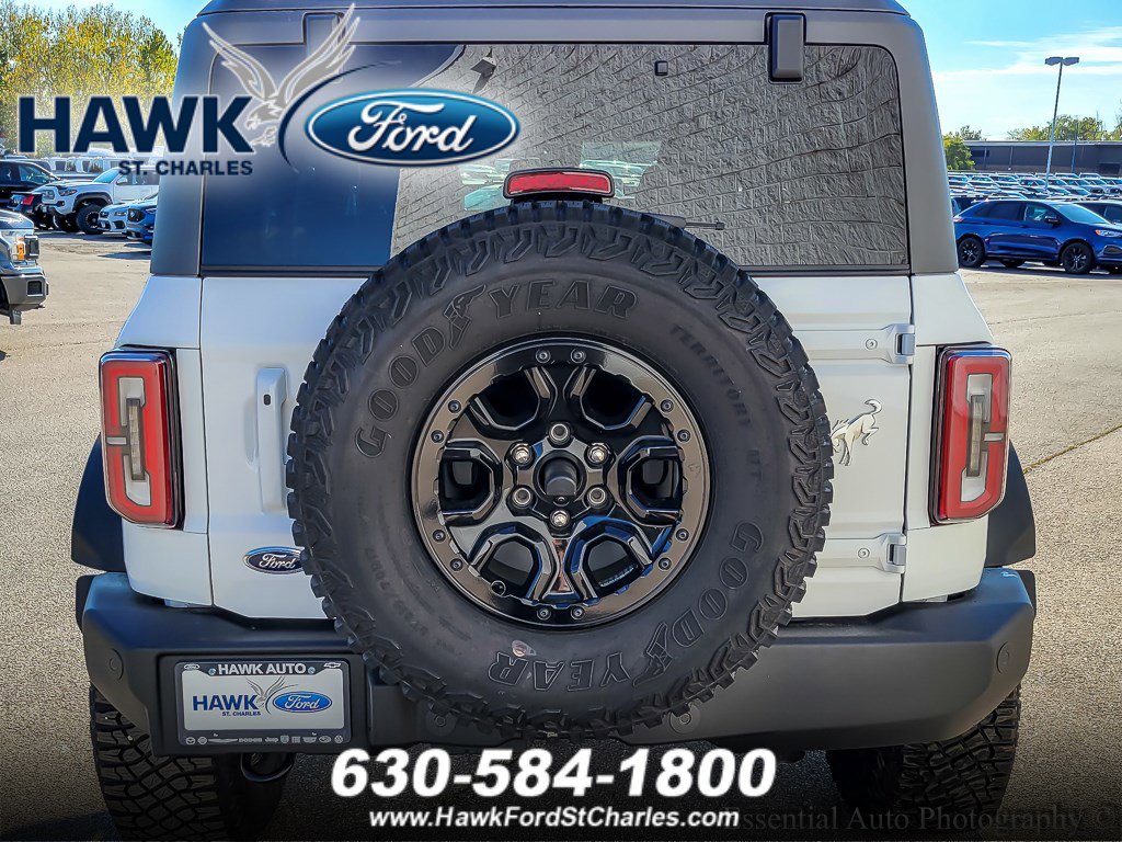 2024 Ford Bronco Outer Banks photo 4