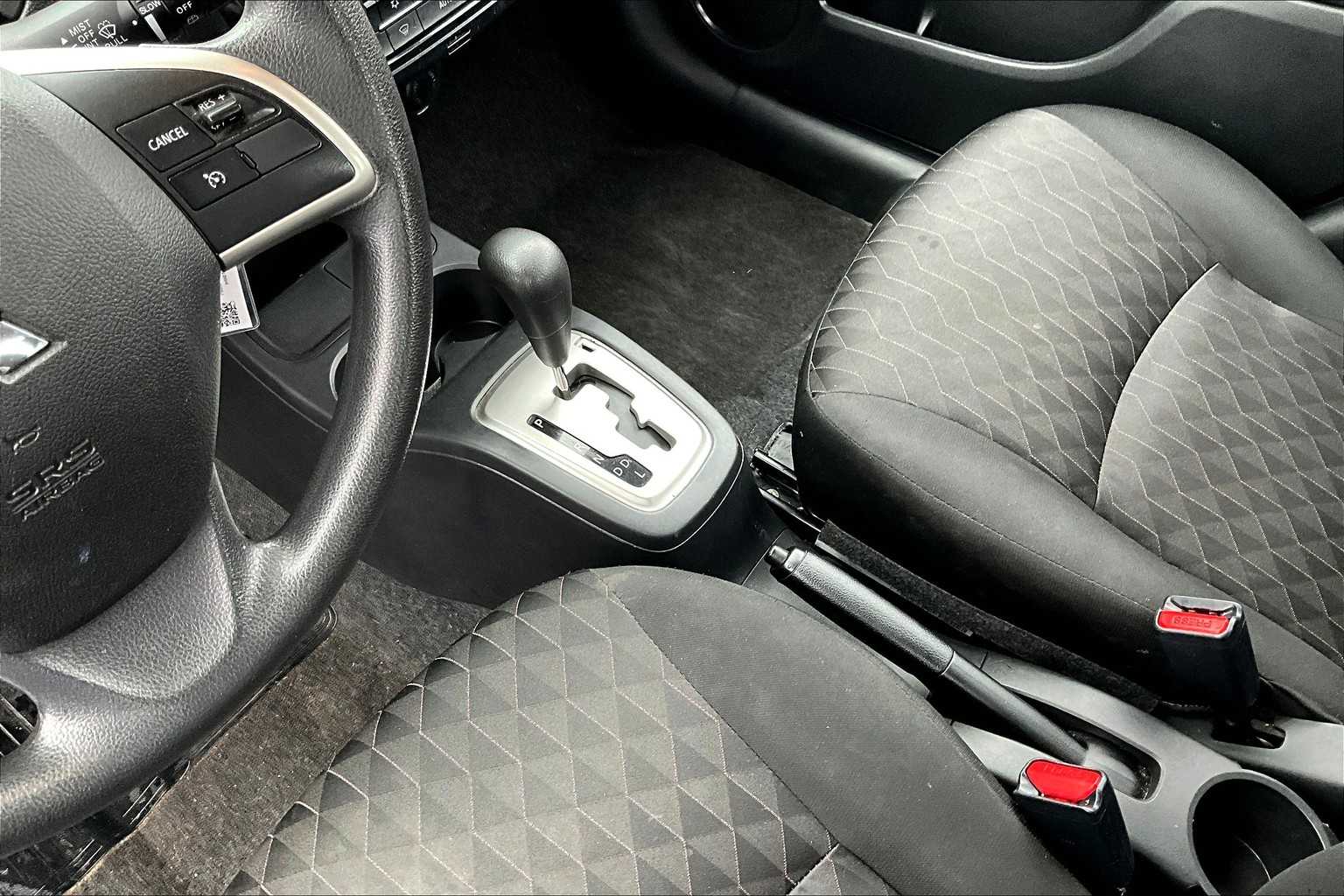 2022 Mitsubishi Mirage ES photo 15