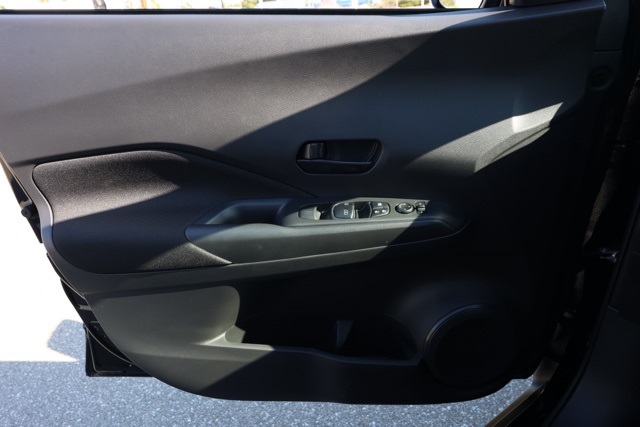 2025 Nissan Kicks Play S photo 21
