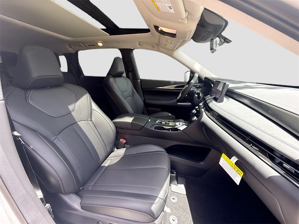 2026 Infiniti QX60 Luxe photo 29
