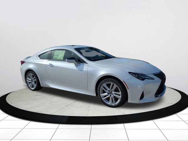 2025 Lexus RC 300's photo