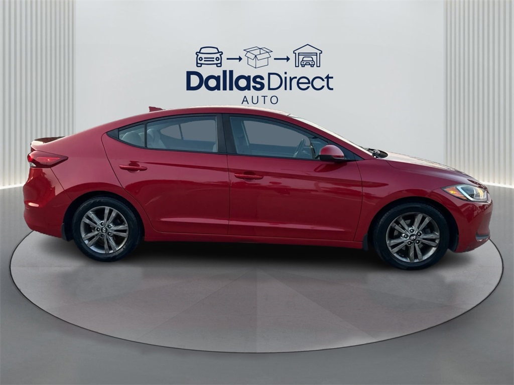 2018 Hyundai Elantra SEL photo 3