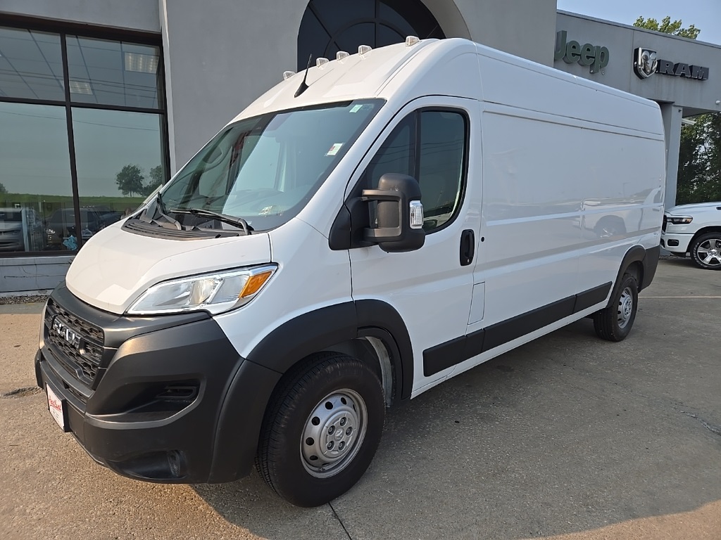 Used 2023 RAM ProMaster Cargo Van Base with VIN 3C6LRVDG7PE553101 for sale in Kansas City