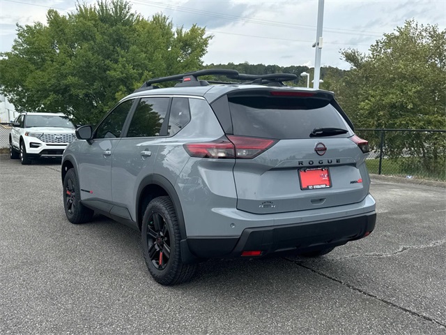 2026 Nissan Rogue SV photo 2