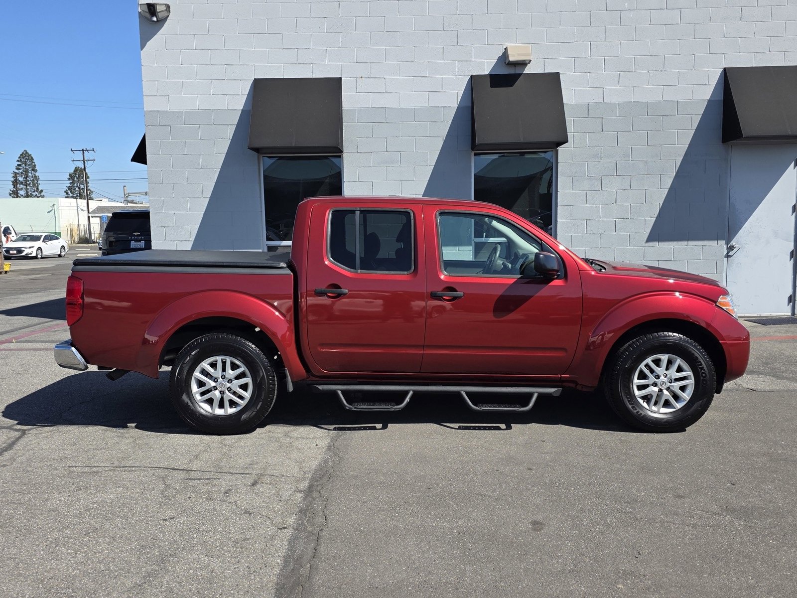 2019 Nissan Frontier SV photo 5