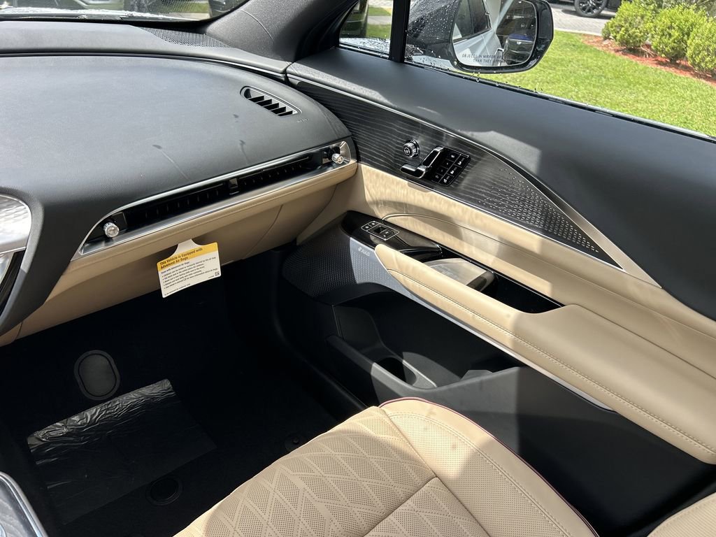 2026 Cadillac Lyriq Sport photo 16