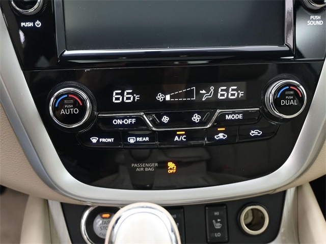 2015 Nissan Murano SL photo 3