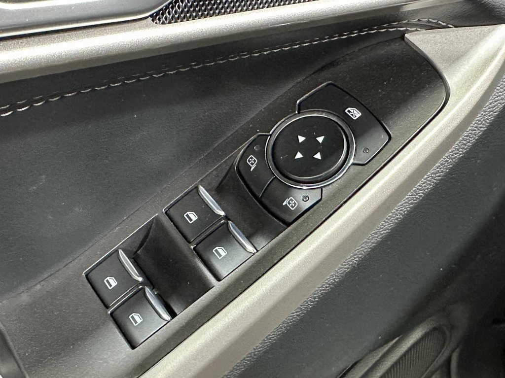 2024 Ford Explorer XLT photo 11