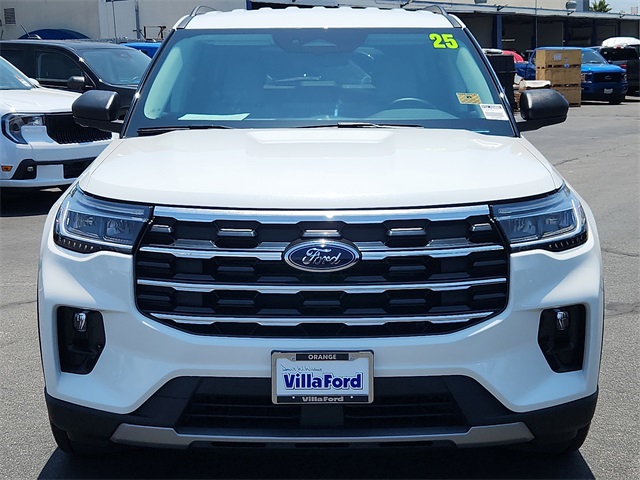 2025 Ford Explorer photo 20