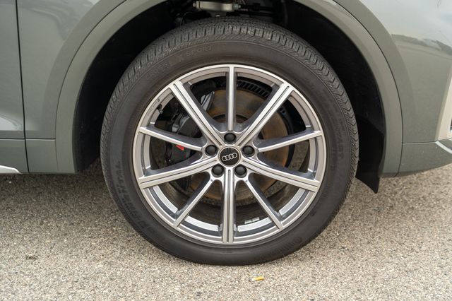 2024 Audi SQ5 Premium Plus photo 11