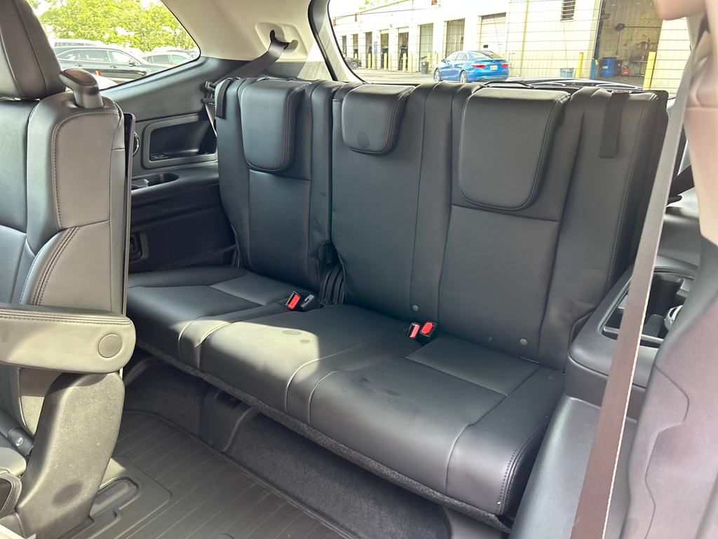 2025 Subaru Ascent Onyx Edition Touring photo 23