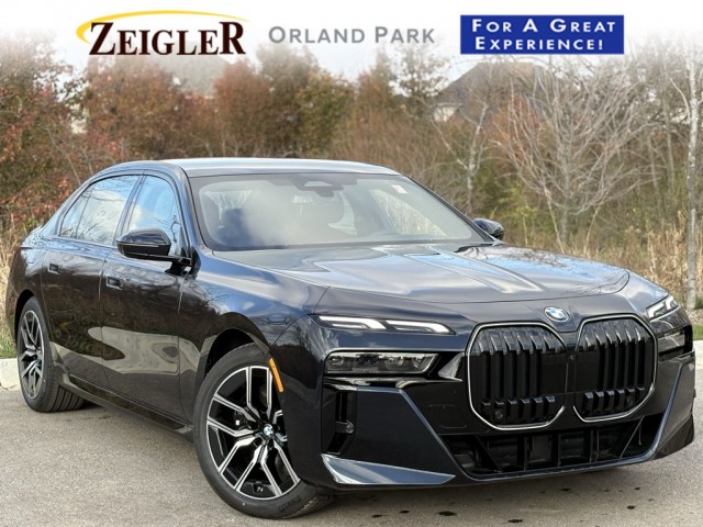 Pre-Owned 2025 BMW 740i 740i xDrive Sedan in Orland Park #BF5167 | BMW ...
