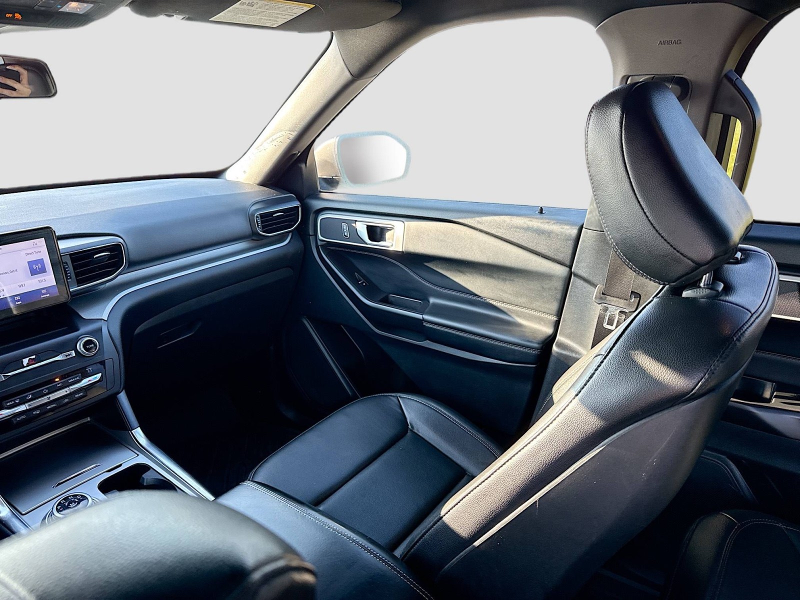 2020 Ford Explorer XLT photo 17