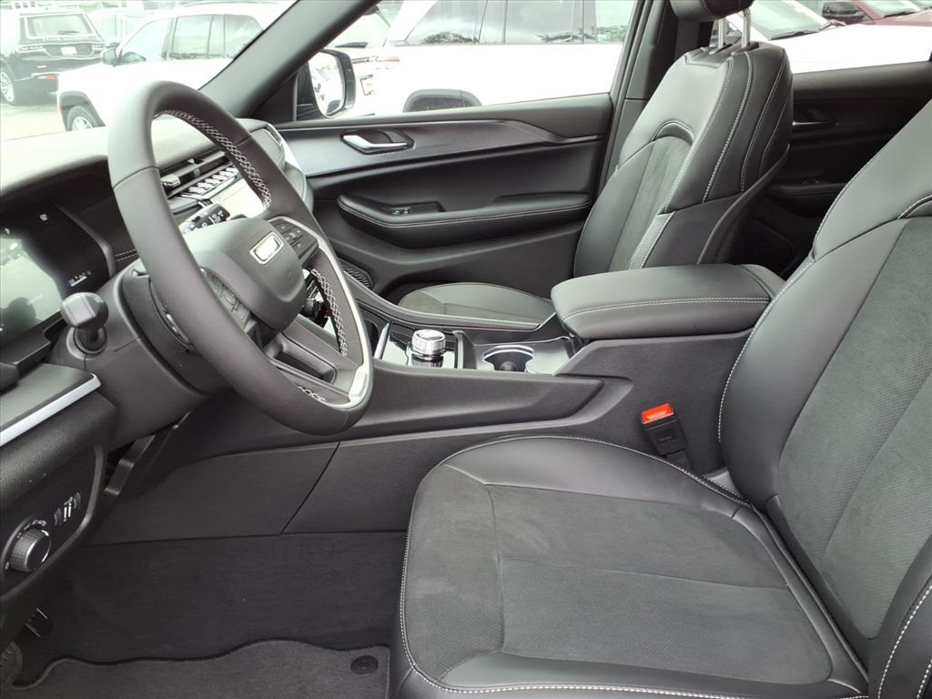2025 Jeep Grand Cherokee Altitude X photo 6