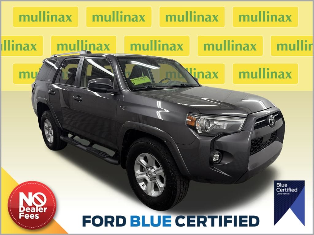 2021 Toyota 4Runner SR5's photo