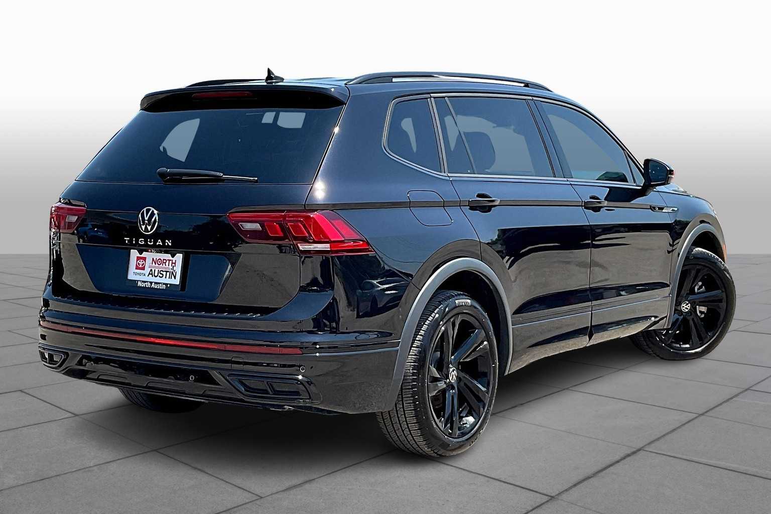 2024 Volkswagen Tiguan SE R-Line Black photo 10