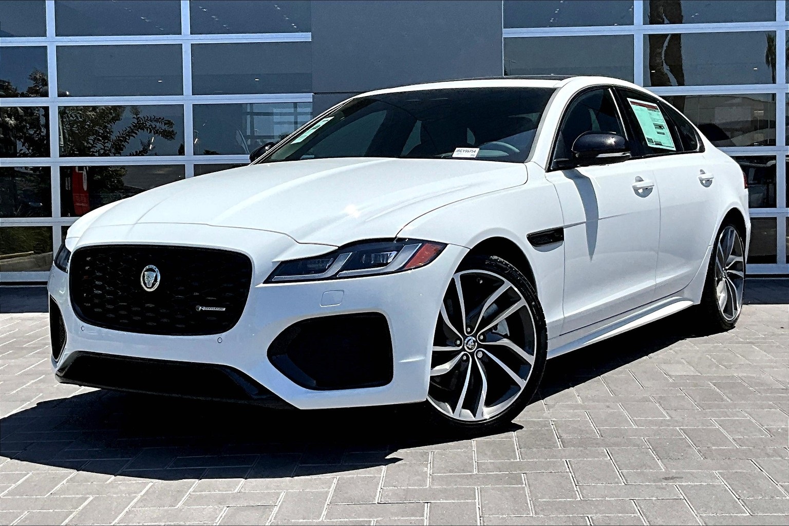 2024 Jaguar XF R-Dynamic SE