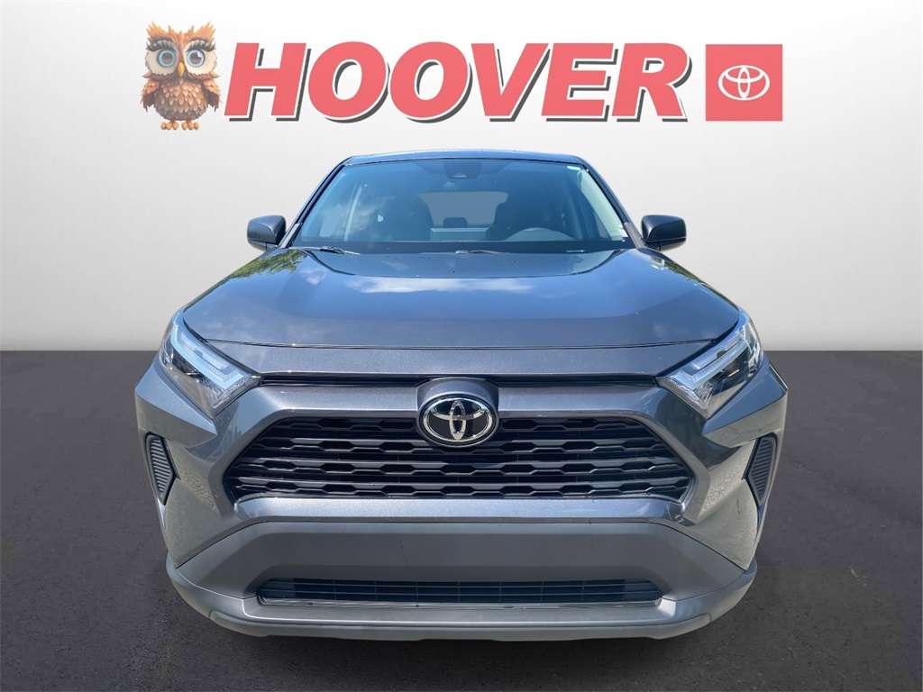 2023 Toyota RAV4 LE photo 5