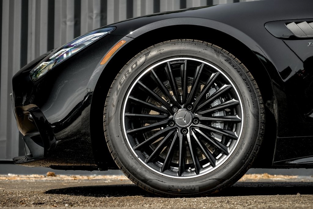 2026 Mercedes Benz AMG GT photo 4