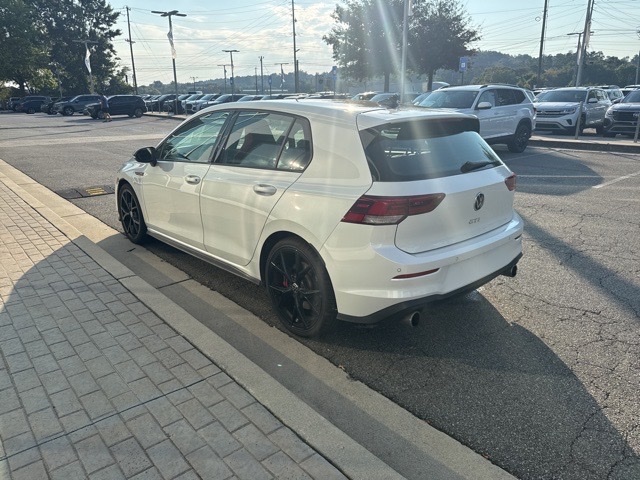 2024 Volkswagen Golf GTI 380 S photo 4