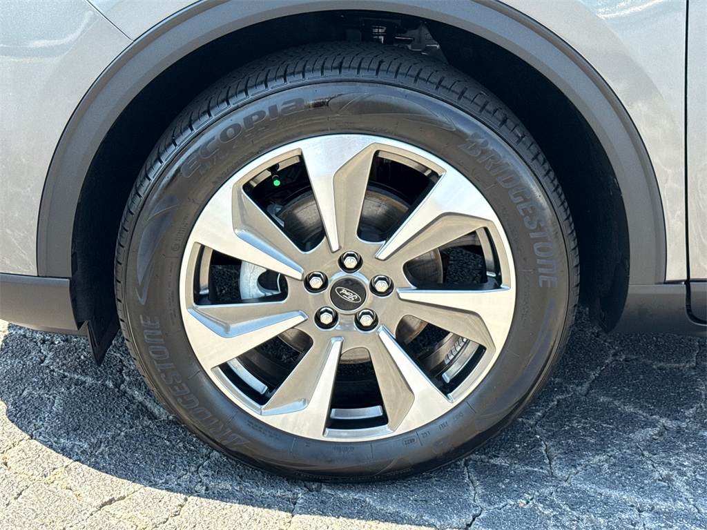 2023 Ford Escape Platinum photo 11