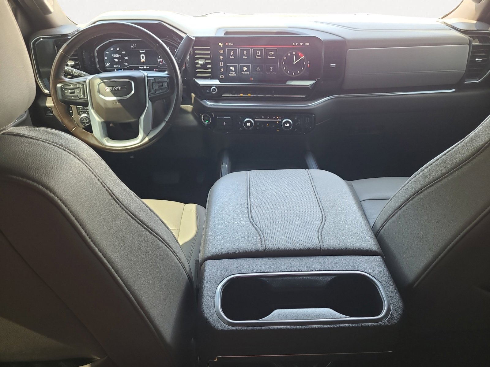 2024 Gmc Sierra HD SLT photo 3