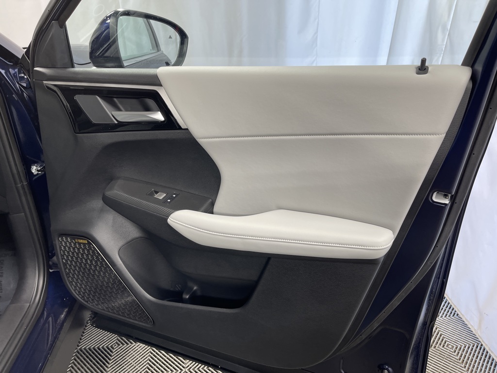 2025 Mitsubishi Outlander SE photo 28