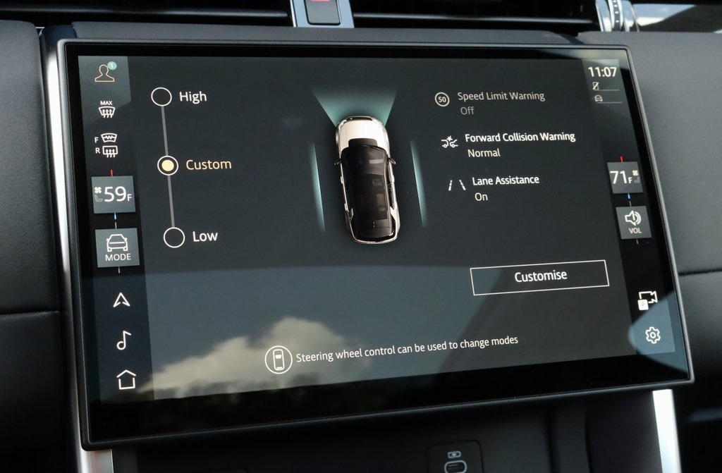 2025 Land Rover Discovery Sport S photo 18