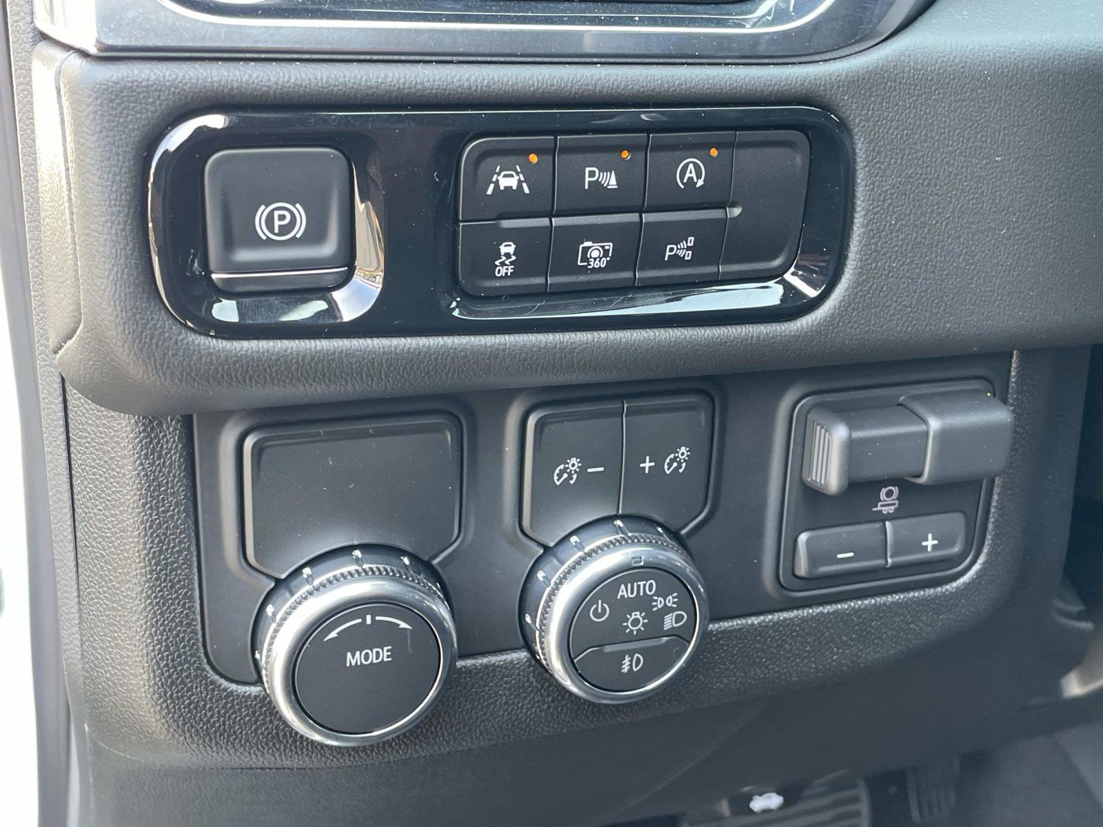 2026 Gmc Yukon XL photo 15