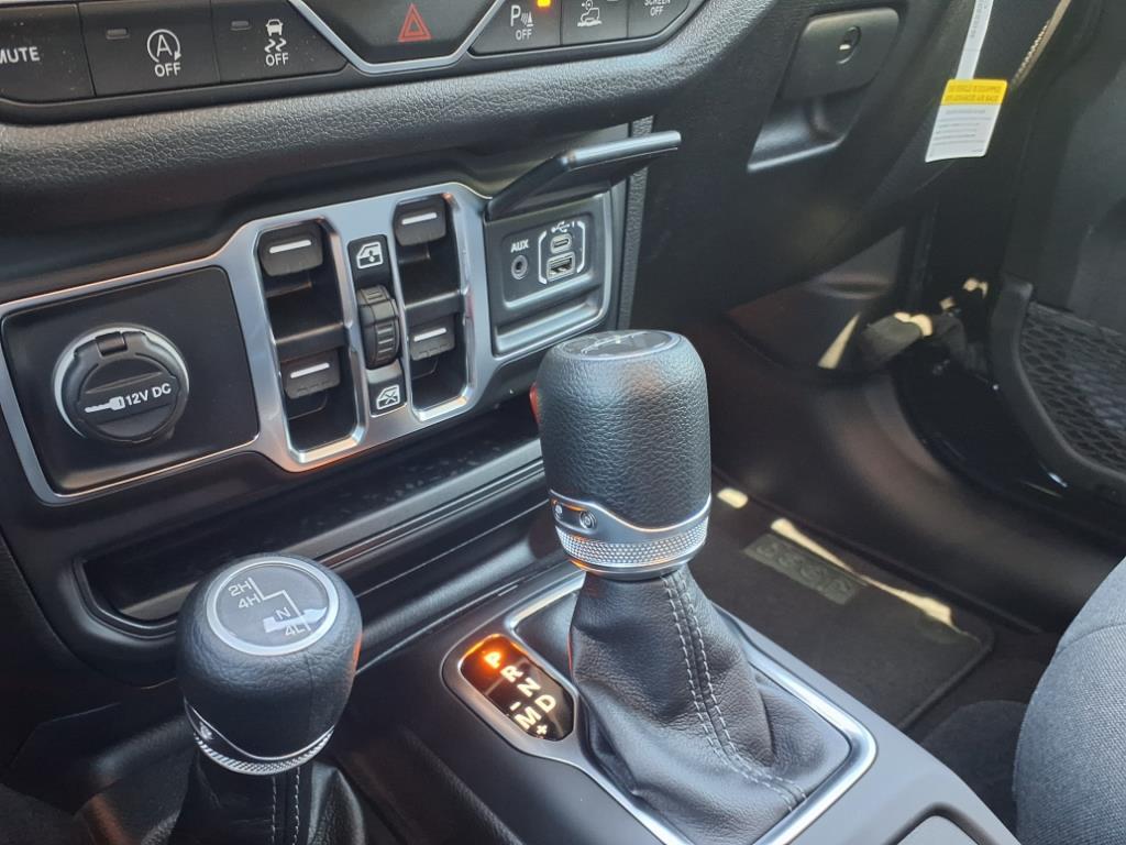 2025 Jeep Gladiator Sport S photo 10