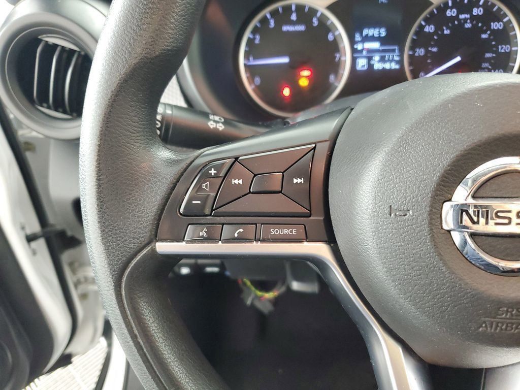 2020 Nissan Kicks S photo 19