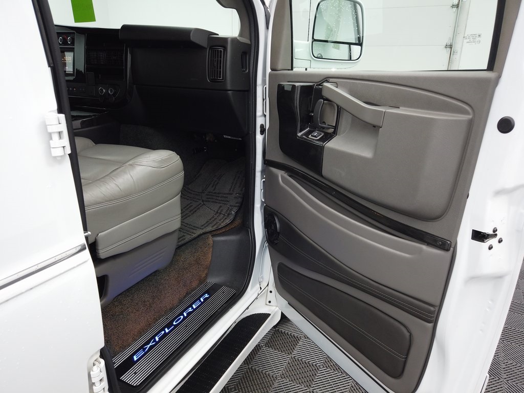 2020 Gmc Savana photo 33