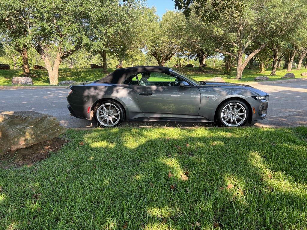 2024 Ford Mustang GT Premium photo 8