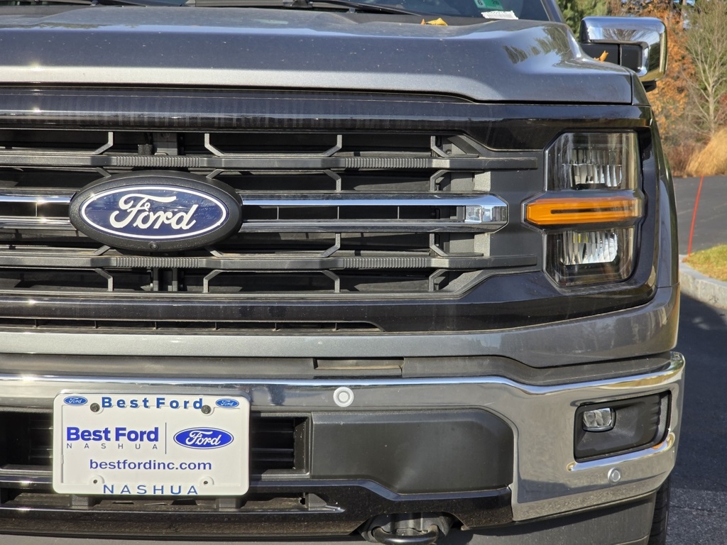 2025 Ford F-150 XLT photo 4