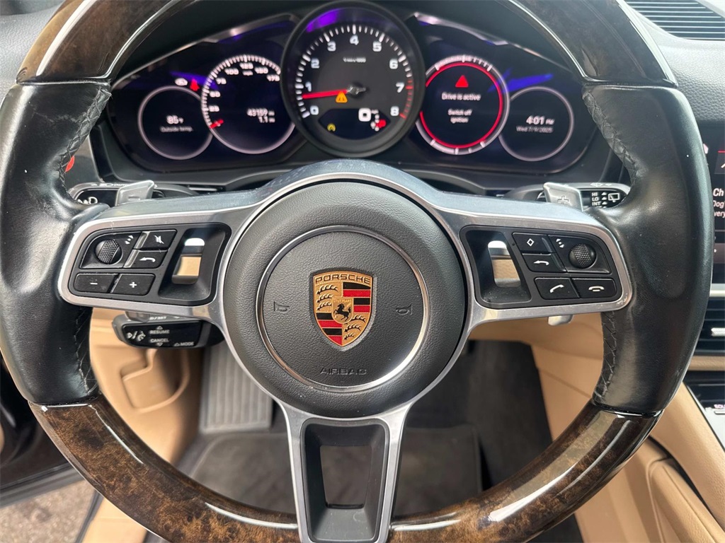 2022 Porsche Cayenne Base photo 23