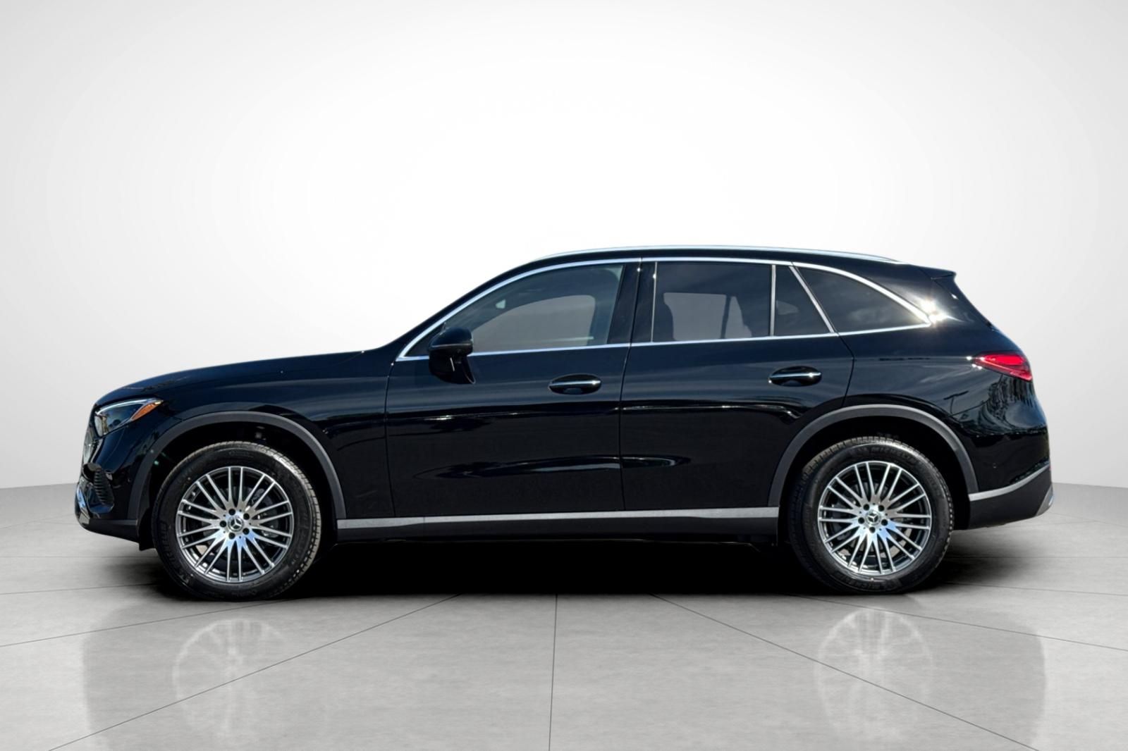 2026 Mercedes Benz GLC 300 photo 27