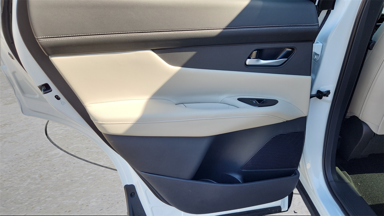 2025 Nissan Murano SL photo 19