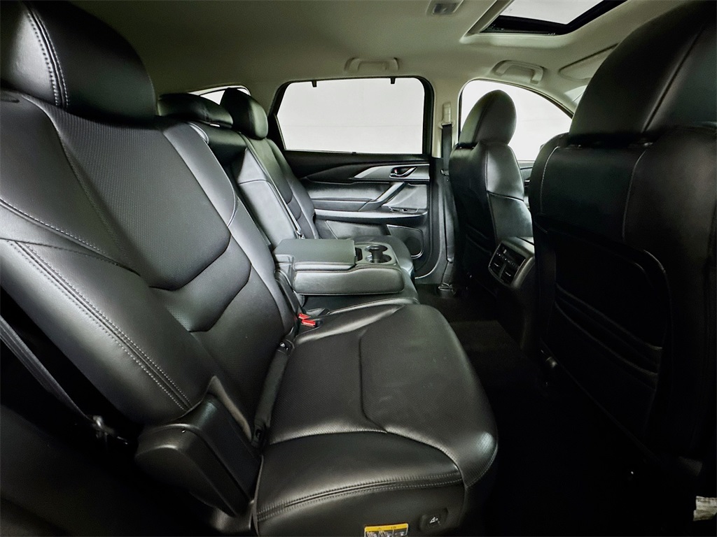 2022 Mazda CX-9 Touring photo 18